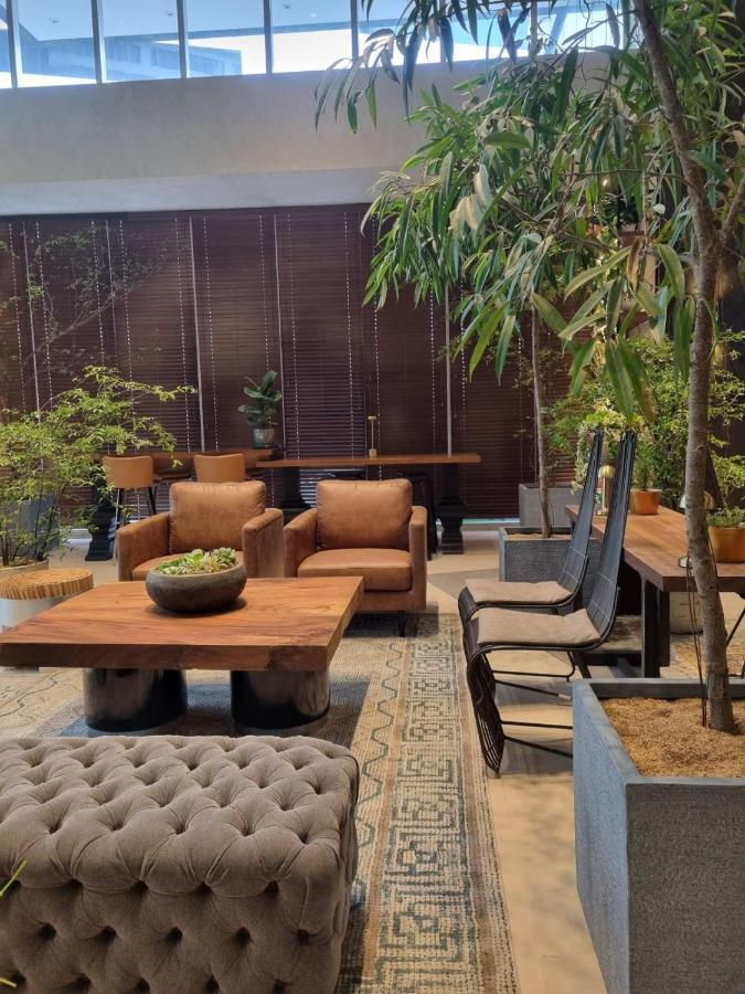 Brittany Hotel Bgc Taguig Eksteriør billede