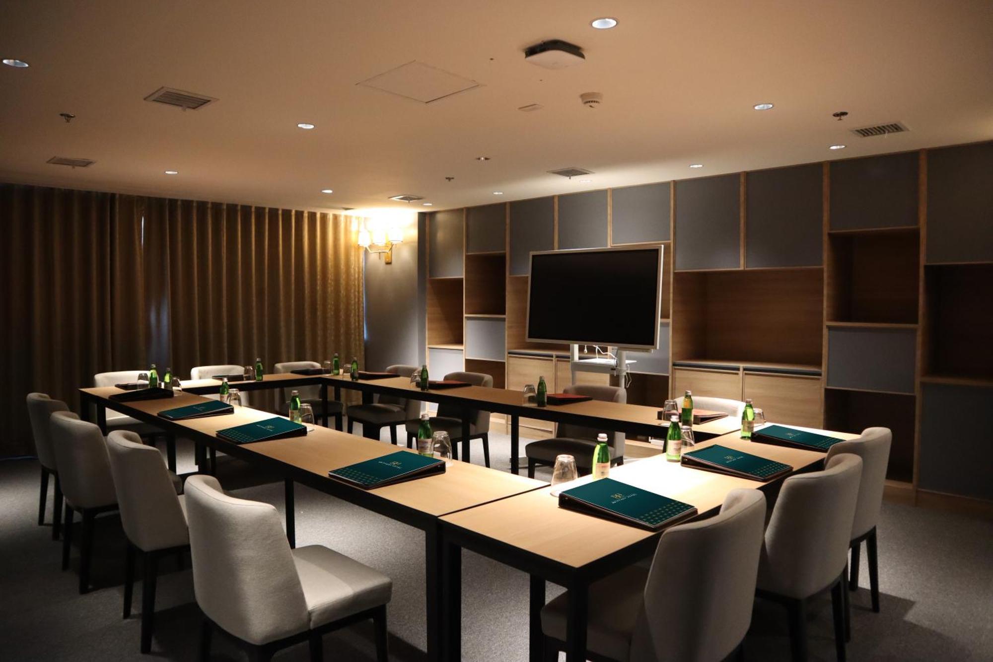 Brittany Hotel Bgc Taguig Eksteriør billede