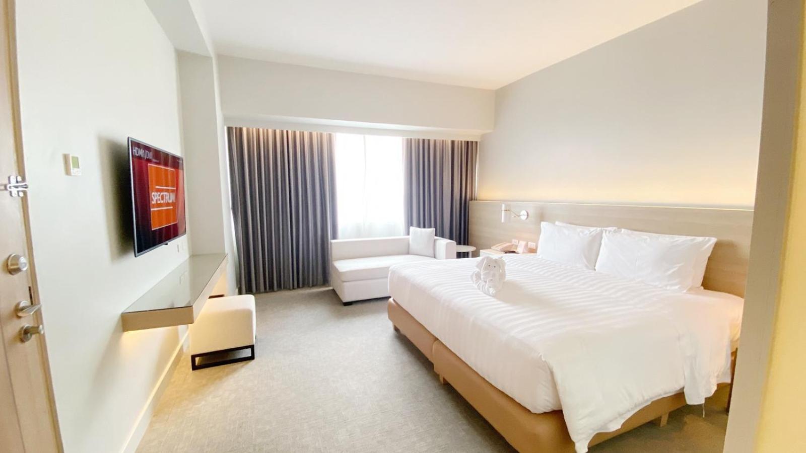 Brittany Hotel Bgc Taguig Eksteriør billede